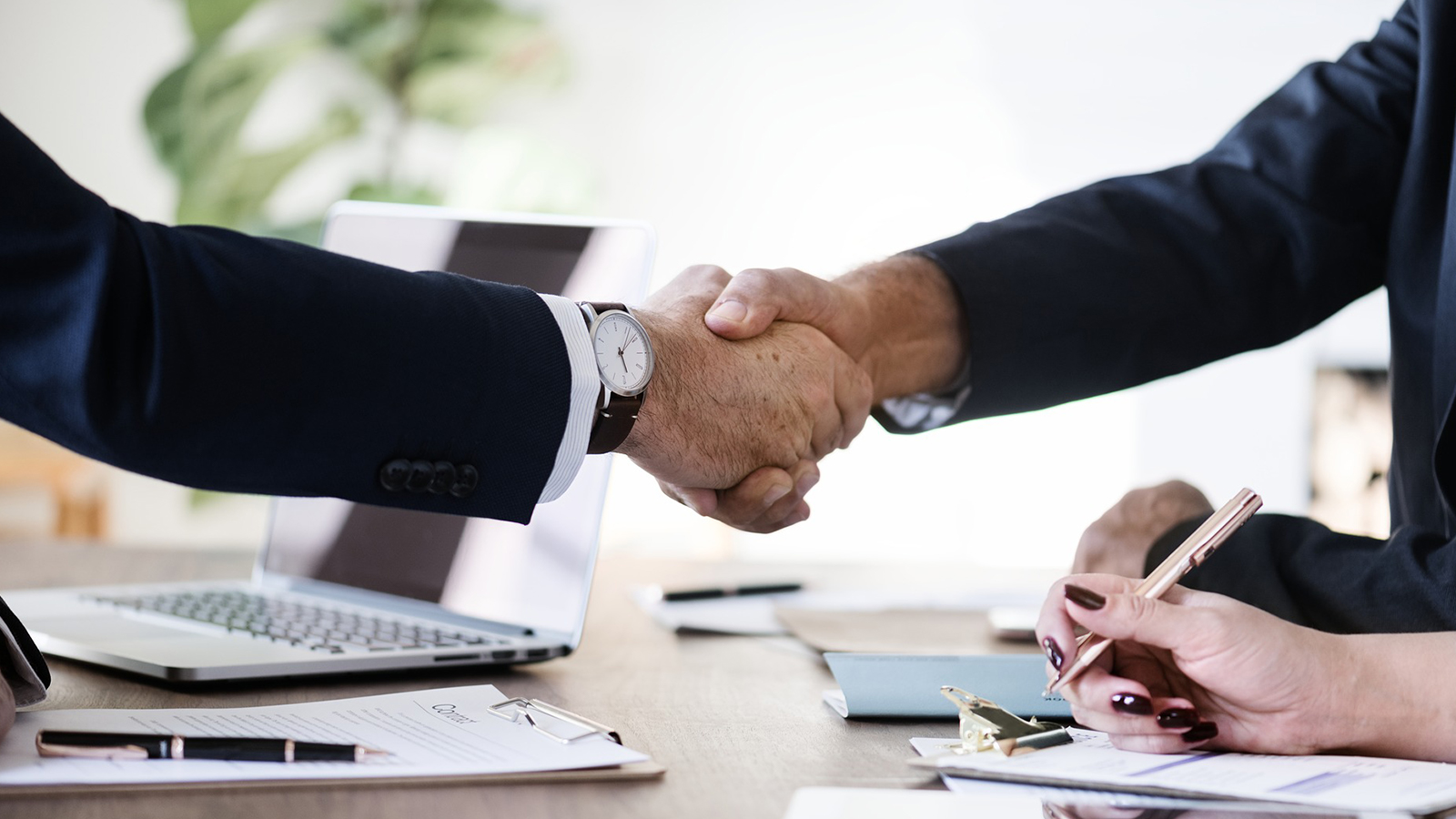 RECRUIT 採用情報