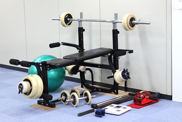 Several types of machines are available for working out