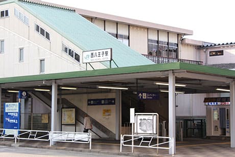 都心から下り方面なので満員電車を避けれて快適に通勤